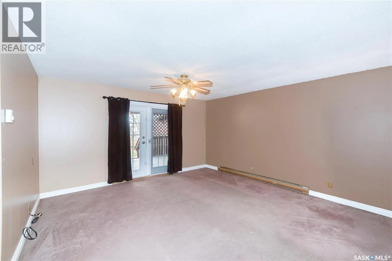 204 5th AVENUE