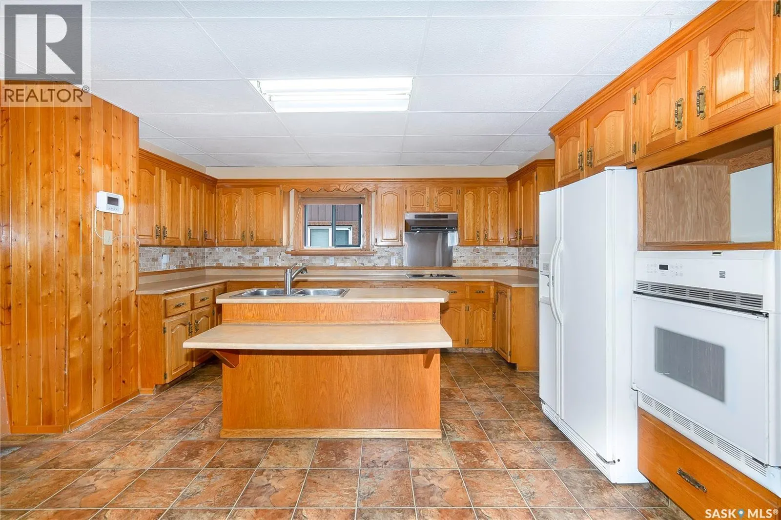 204 5th AVENUE