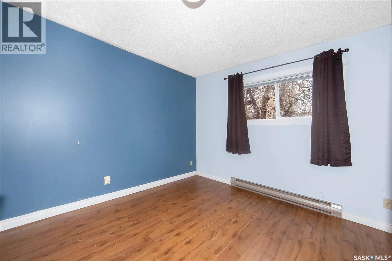 204 5th AVENUE