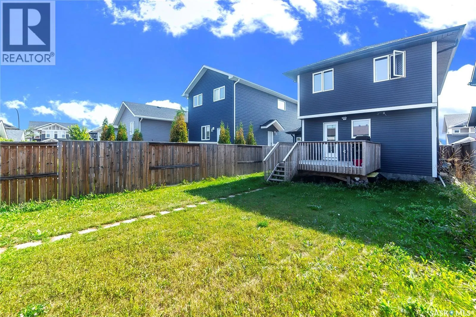 314 Palliser WAY