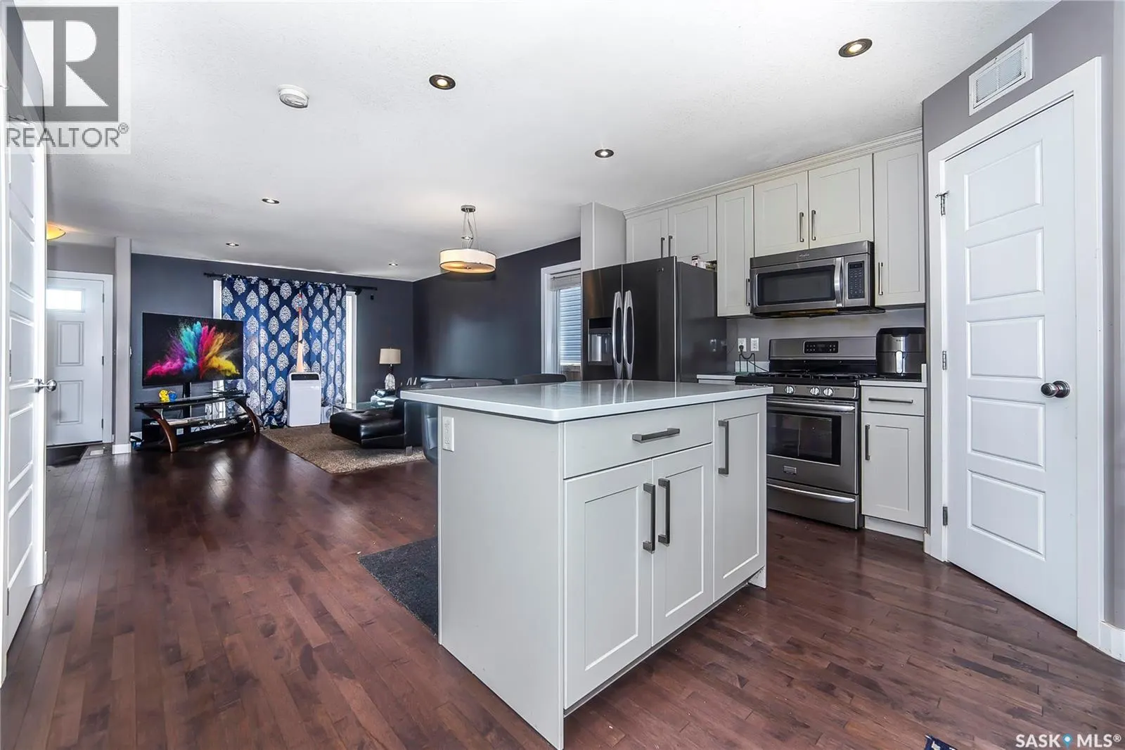 314 Palliser WAY