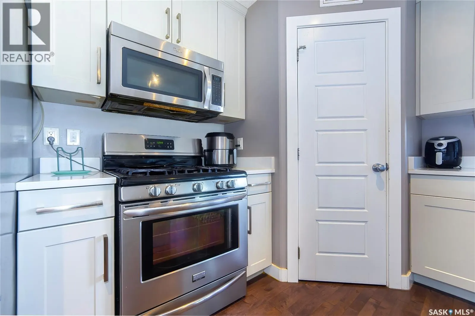 314 Palliser WAY