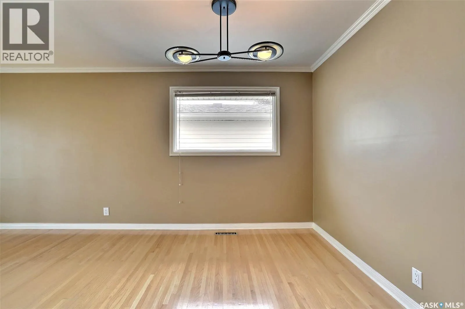 2433 Gordon ROAD