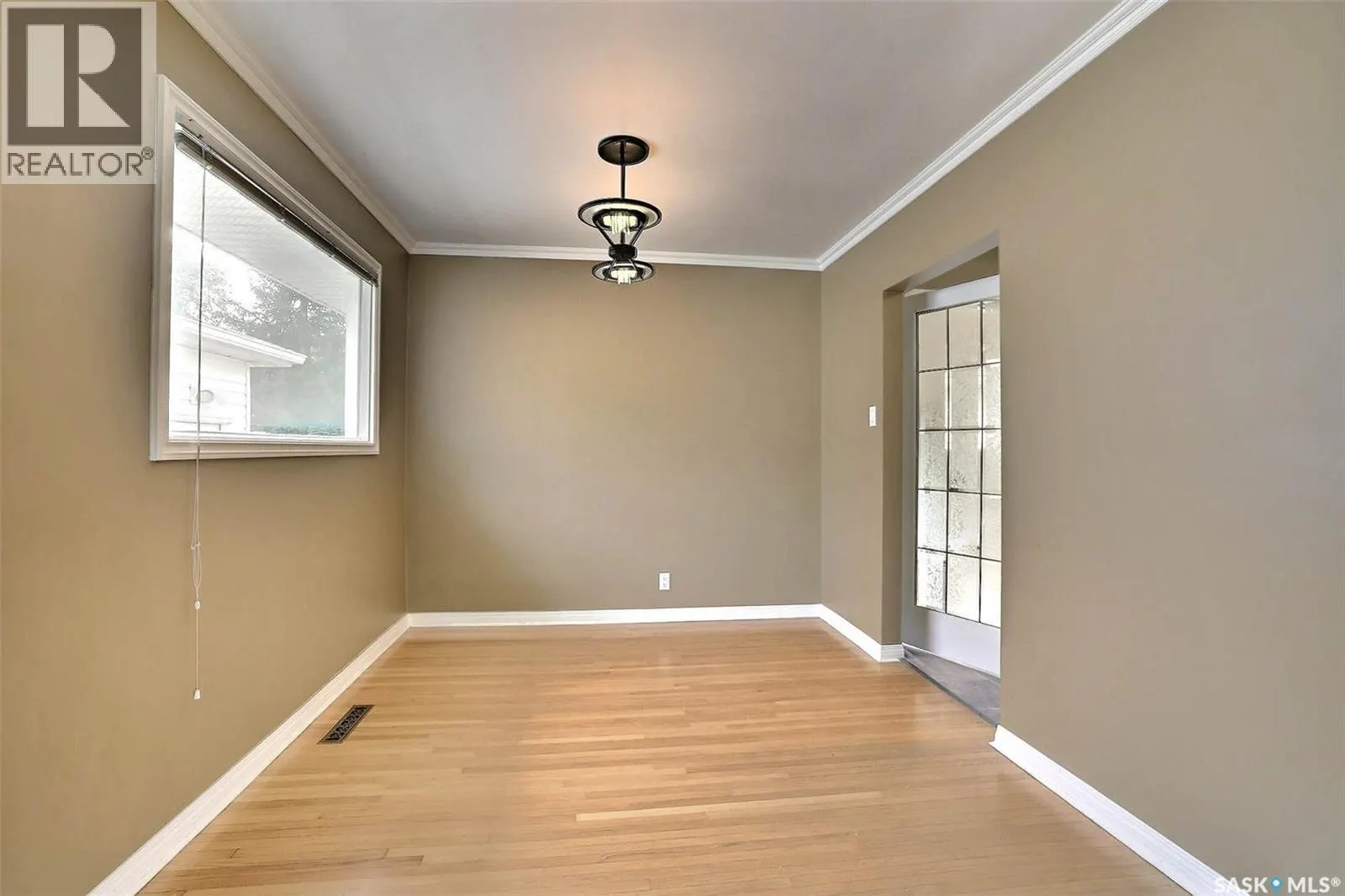 2433 Gordon ROAD