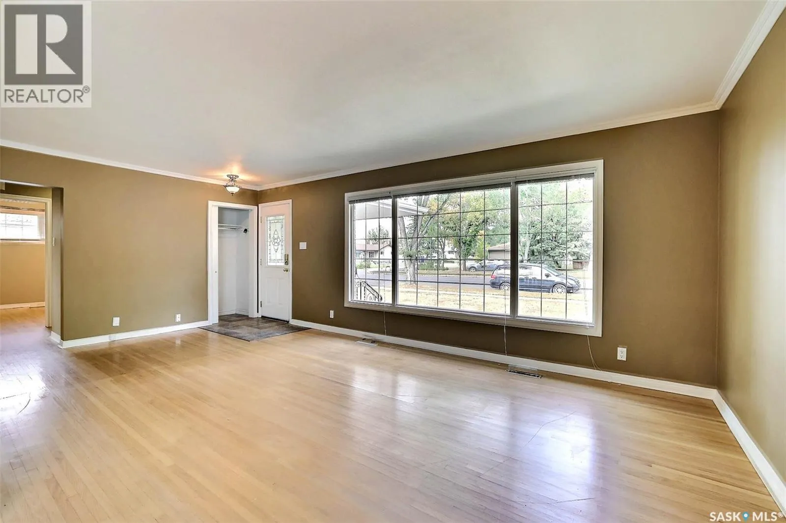 2433 Gordon ROAD