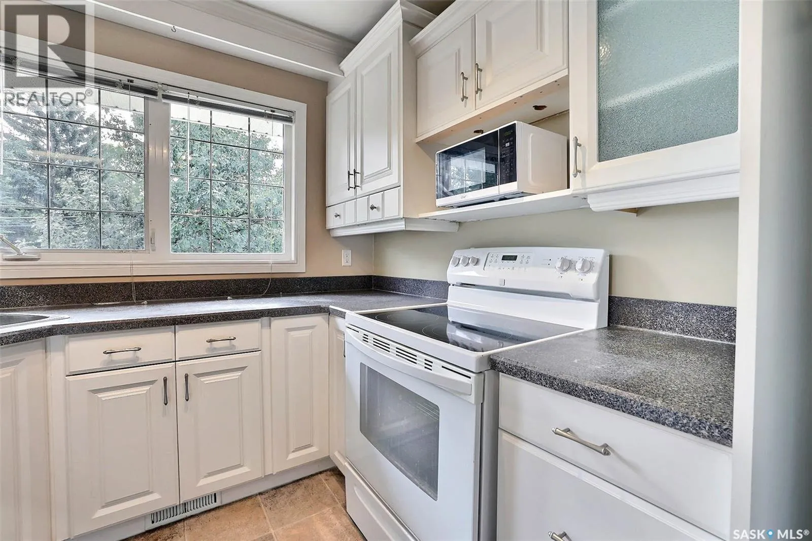 2433 Gordon ROAD