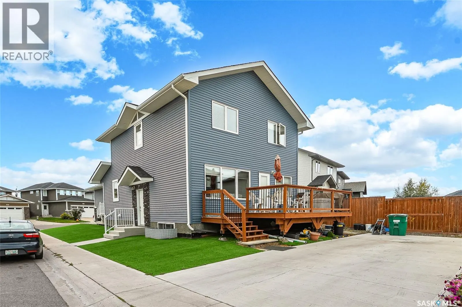 350 Hassard CLOSE