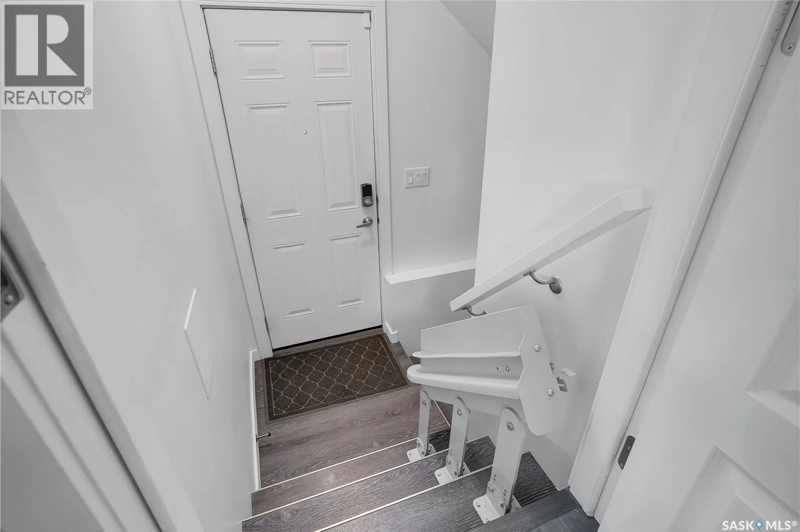 350 Hassard CLOSE
