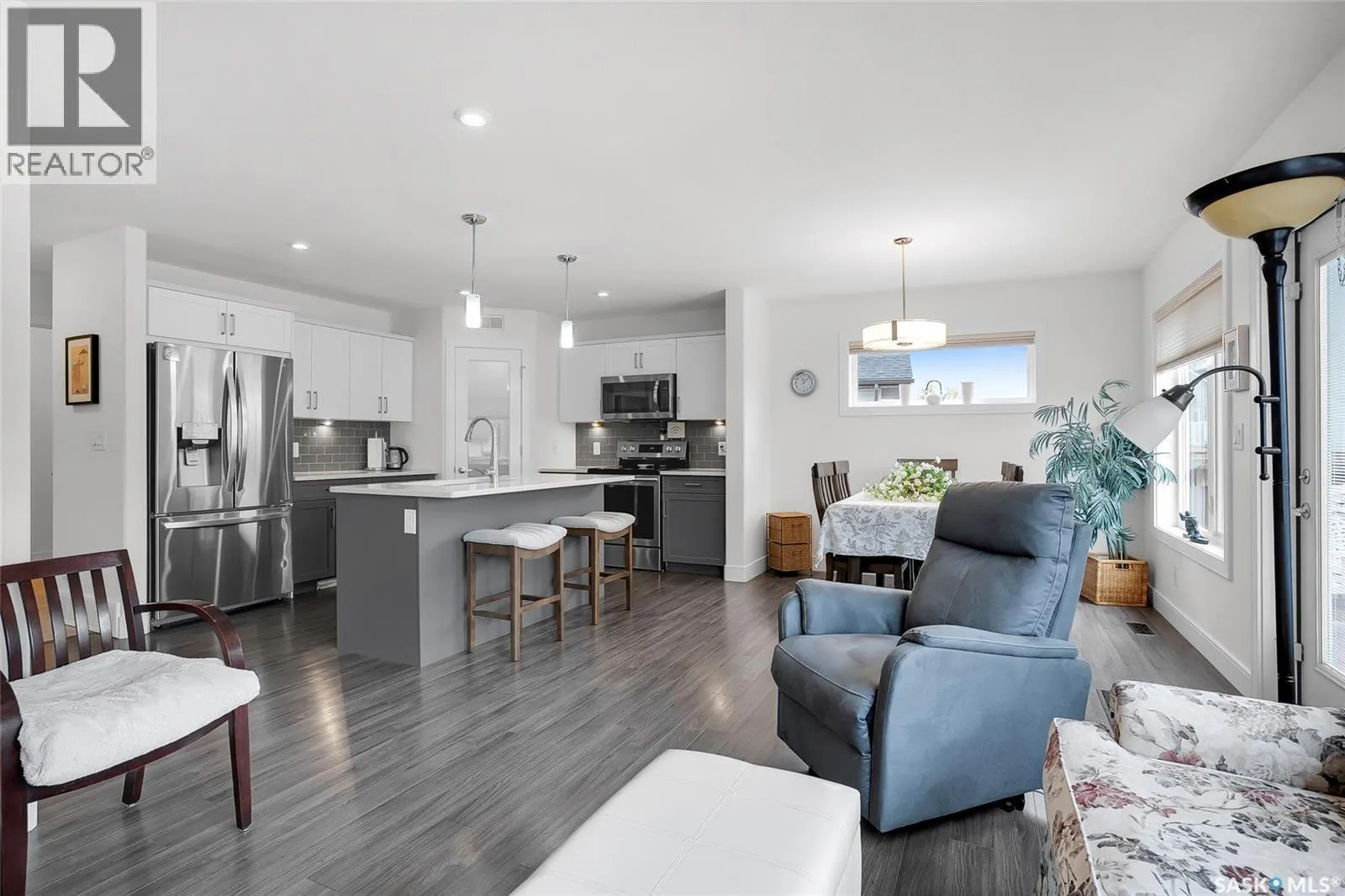 350 Hassard CLOSE