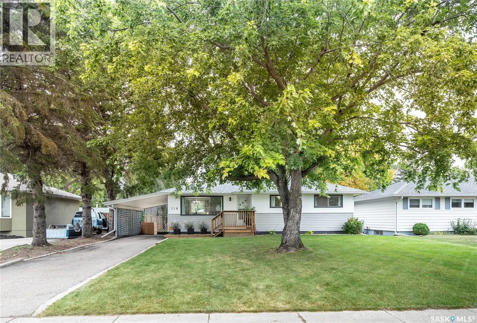 110 Wilson CRESCENT