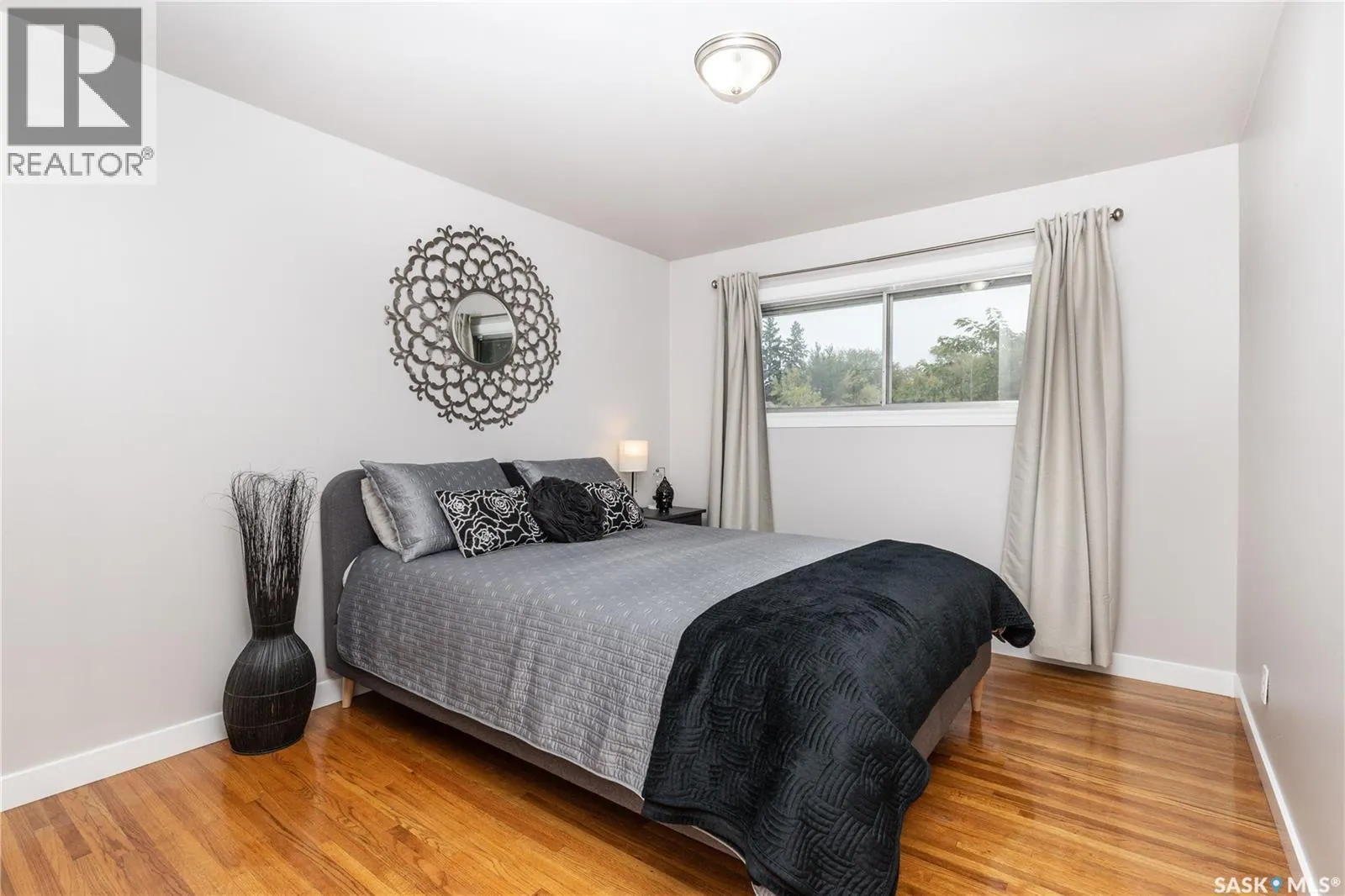 110 Wilson CRESCENT