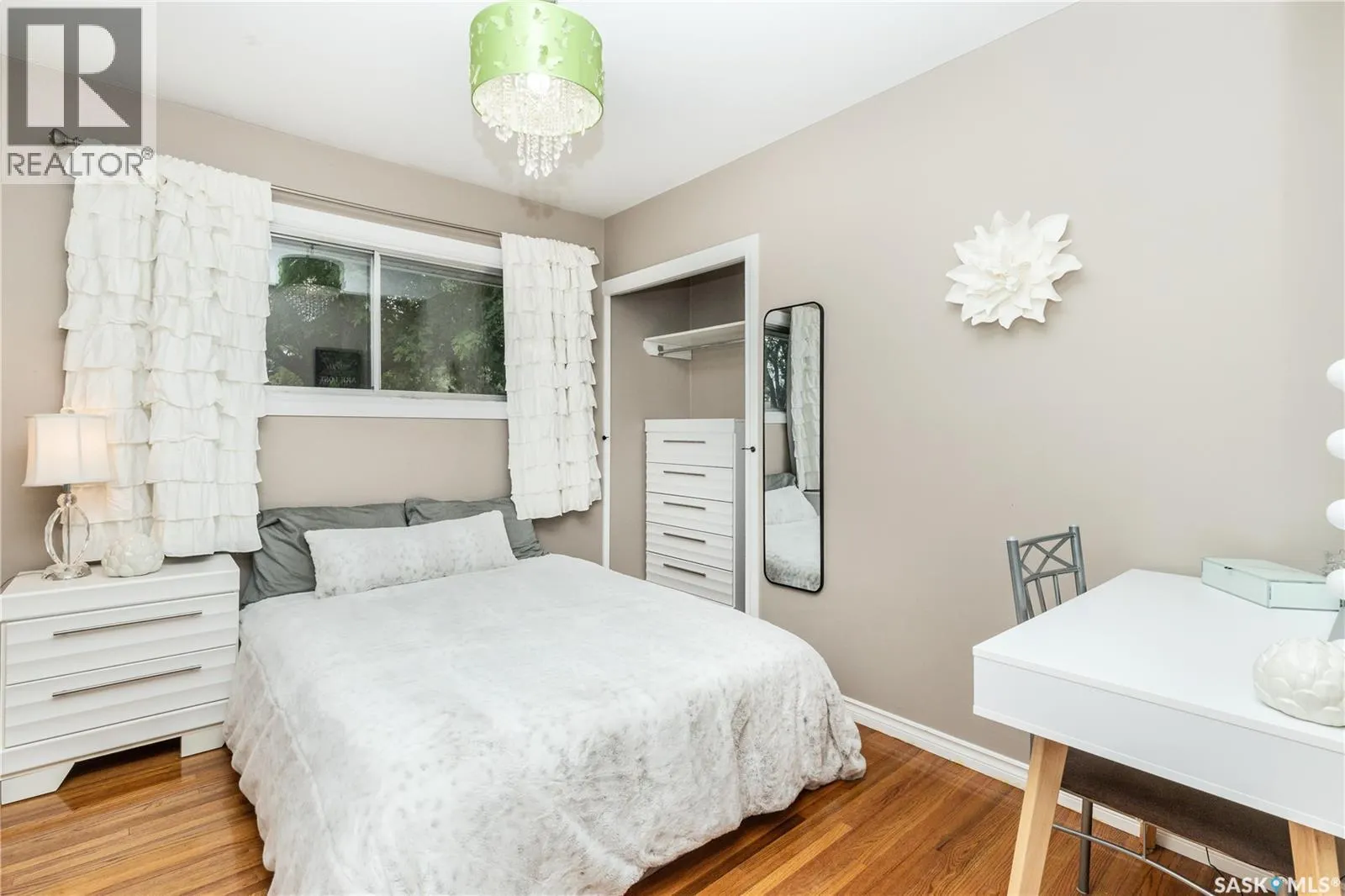 110 Wilson CRESCENT
