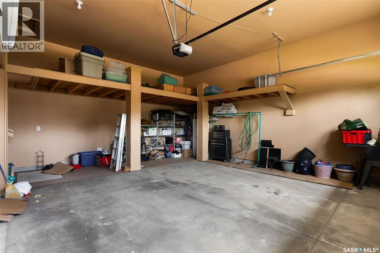 122 Wintergreene LANE
