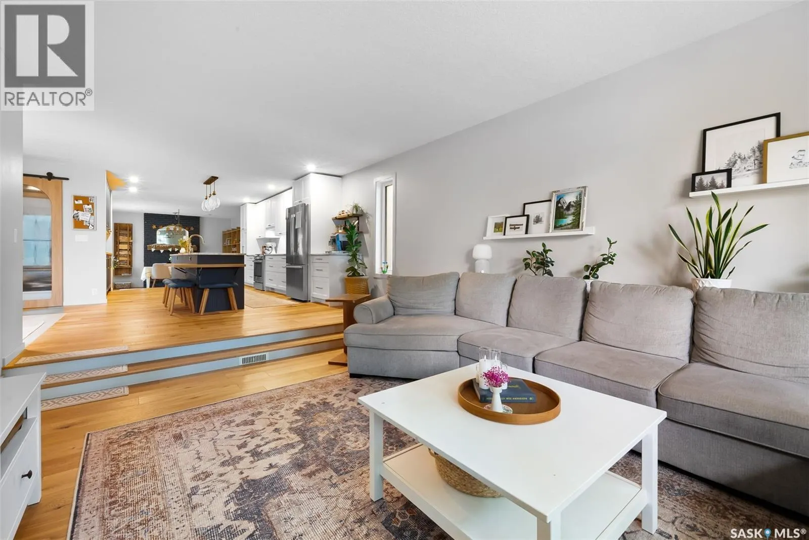 7 Trudeau BAY