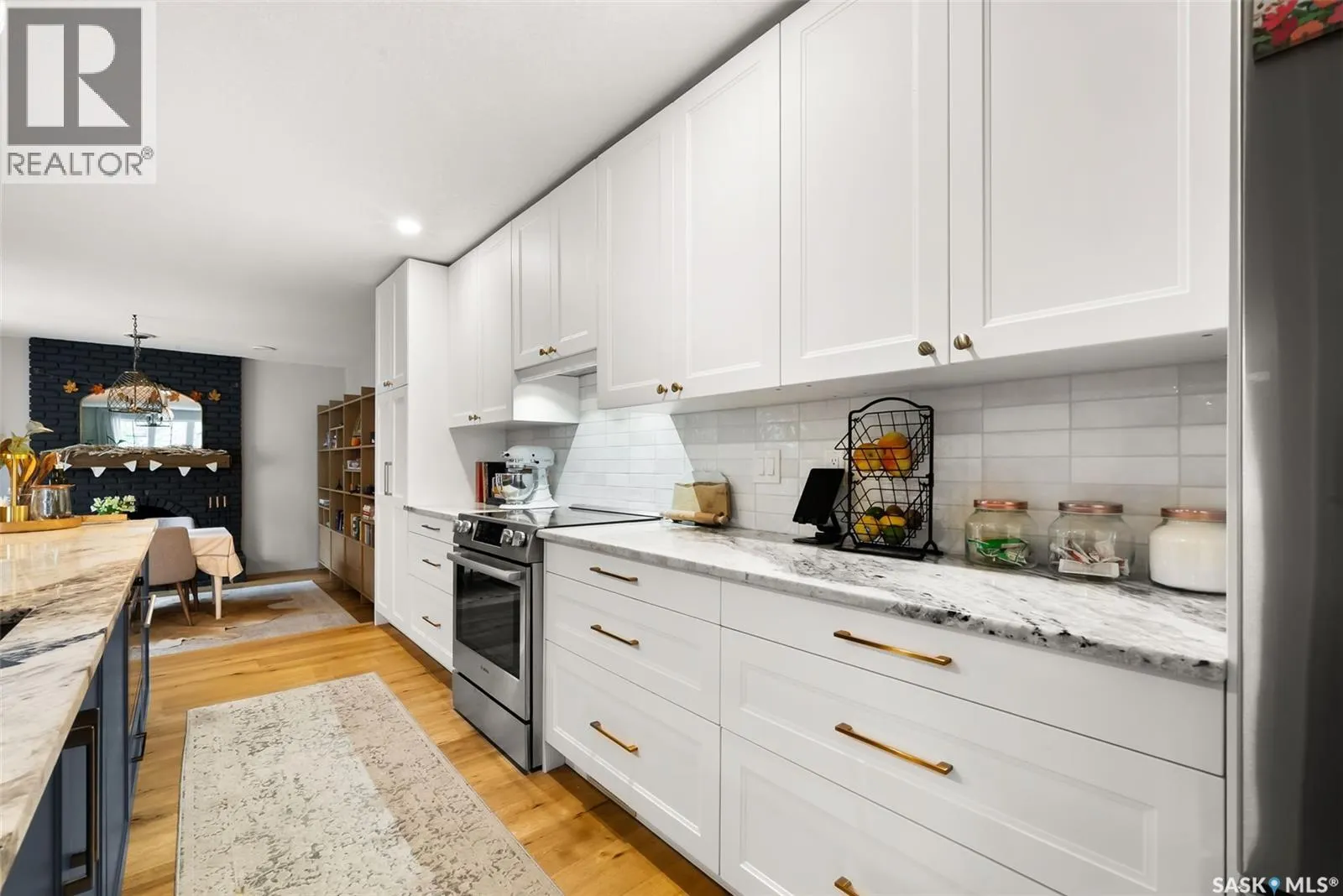 7 Trudeau BAY