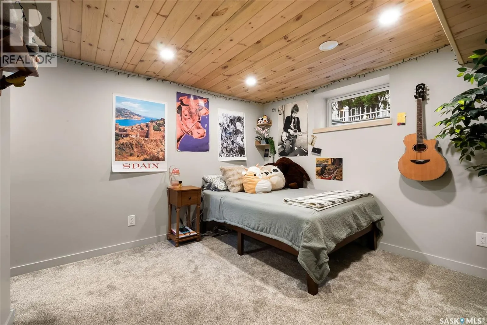 7 Trudeau BAY