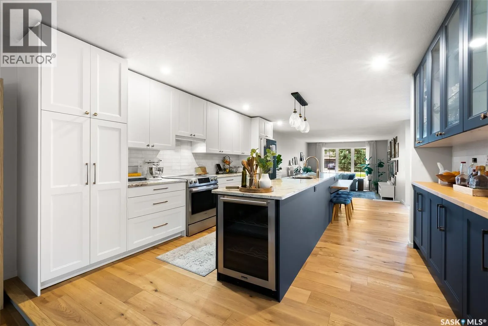 7 Trudeau BAY