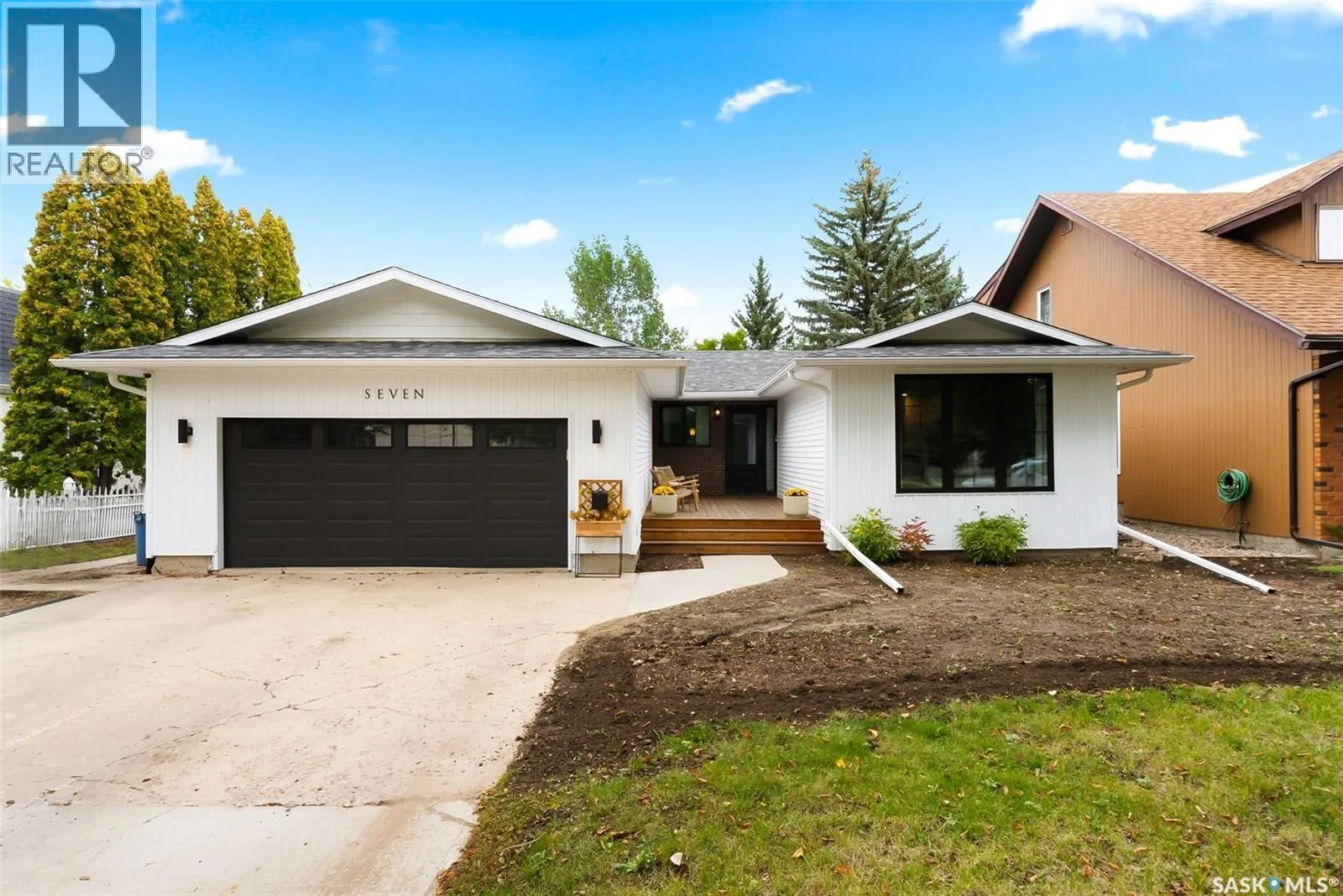 7 Trudeau BAY