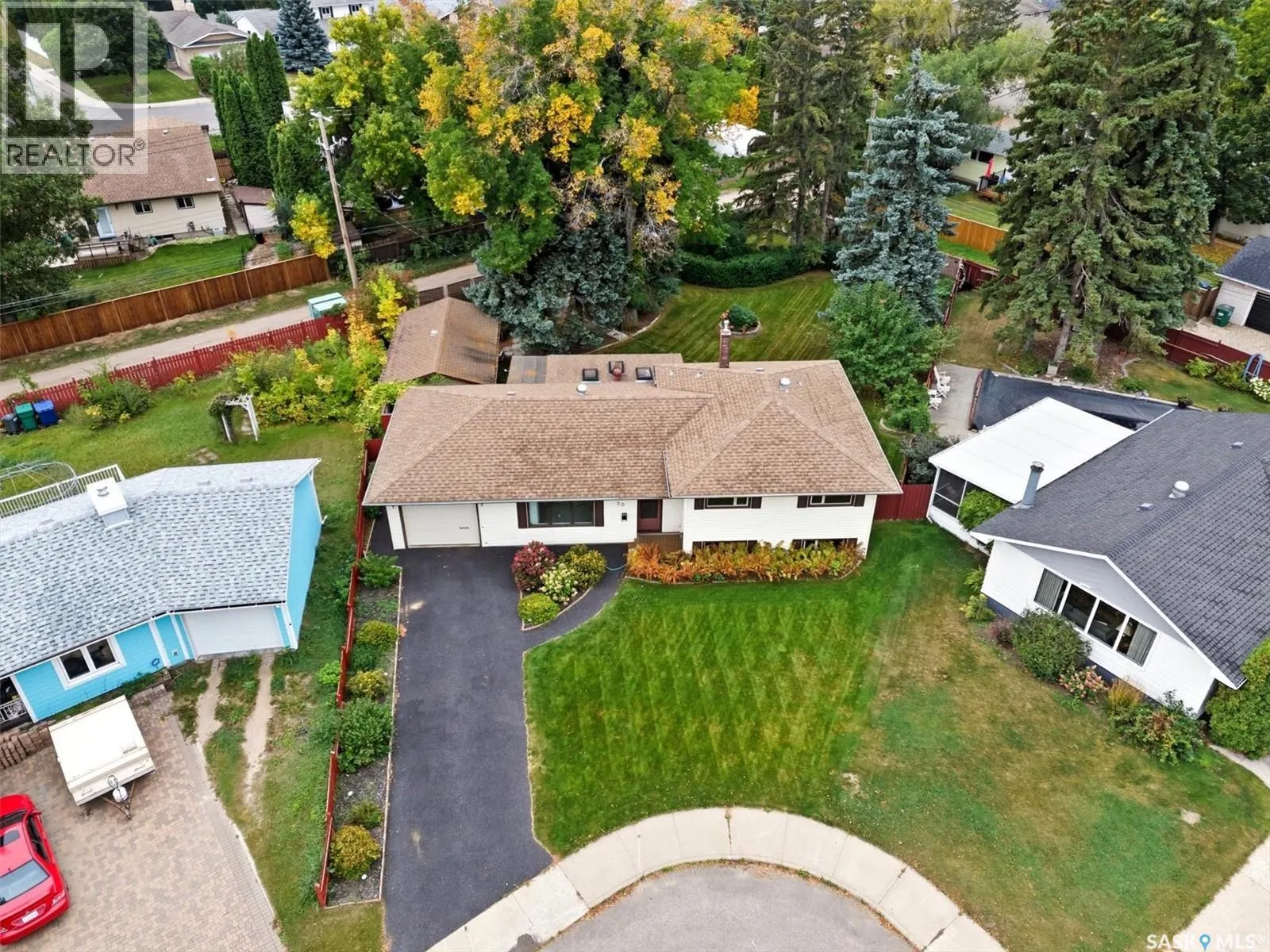 20 MacDermid CRESCENT