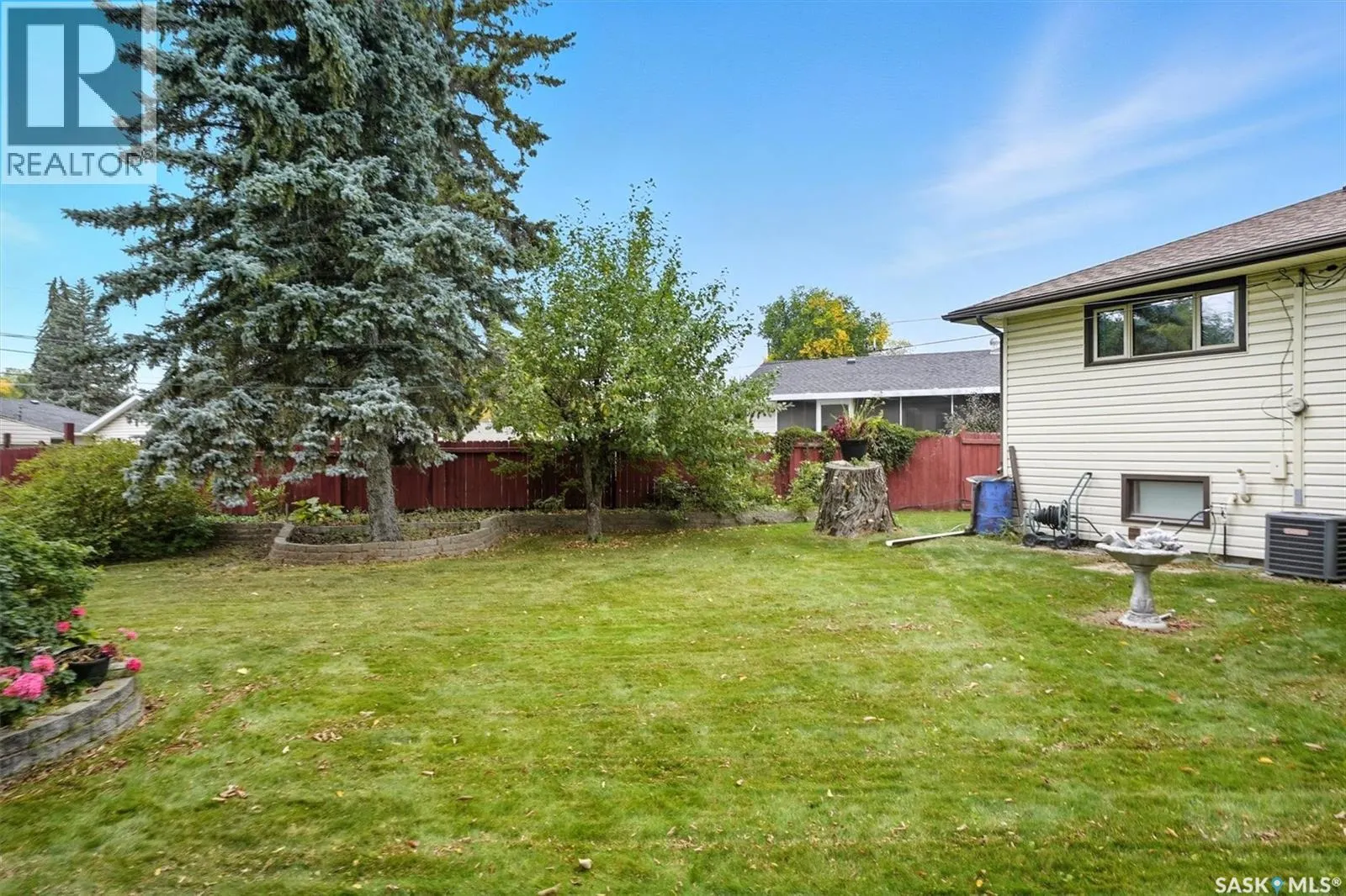 20 MacDermid CRESCENT