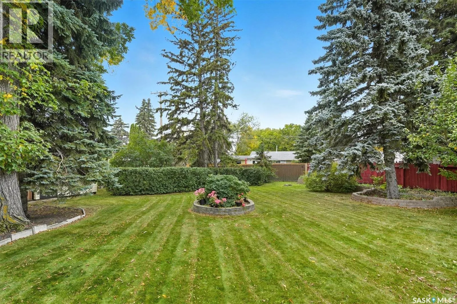 20 MacDermid CRESCENT