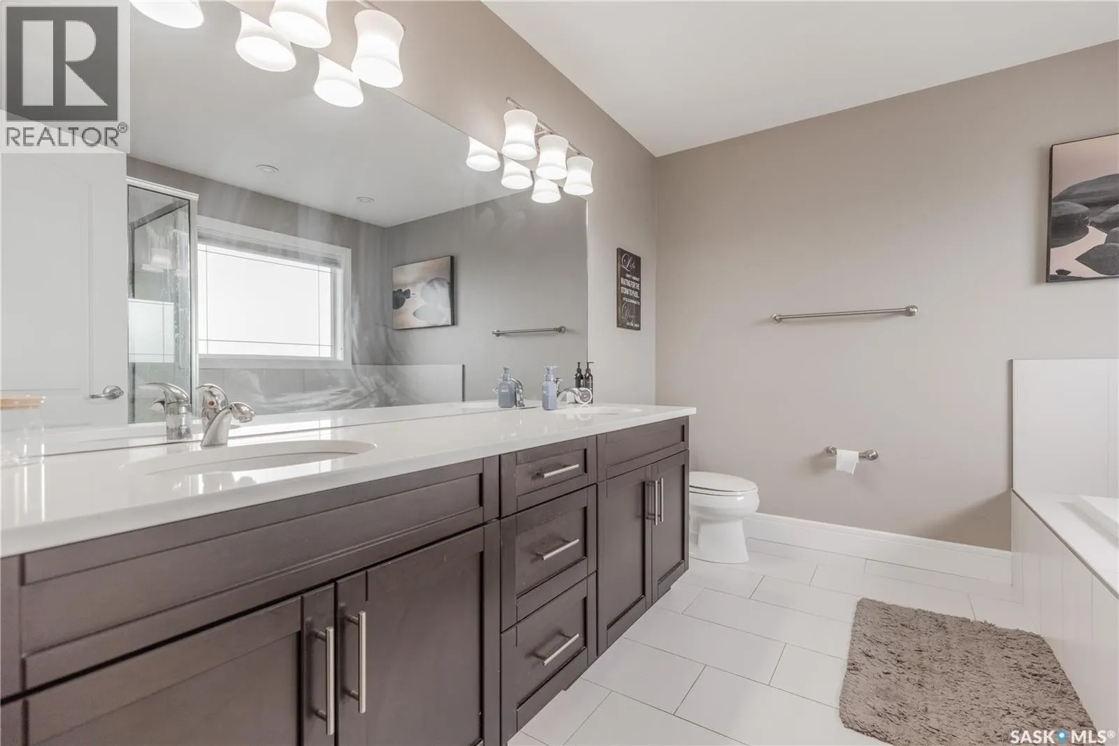 211 Sauer CRESCENT