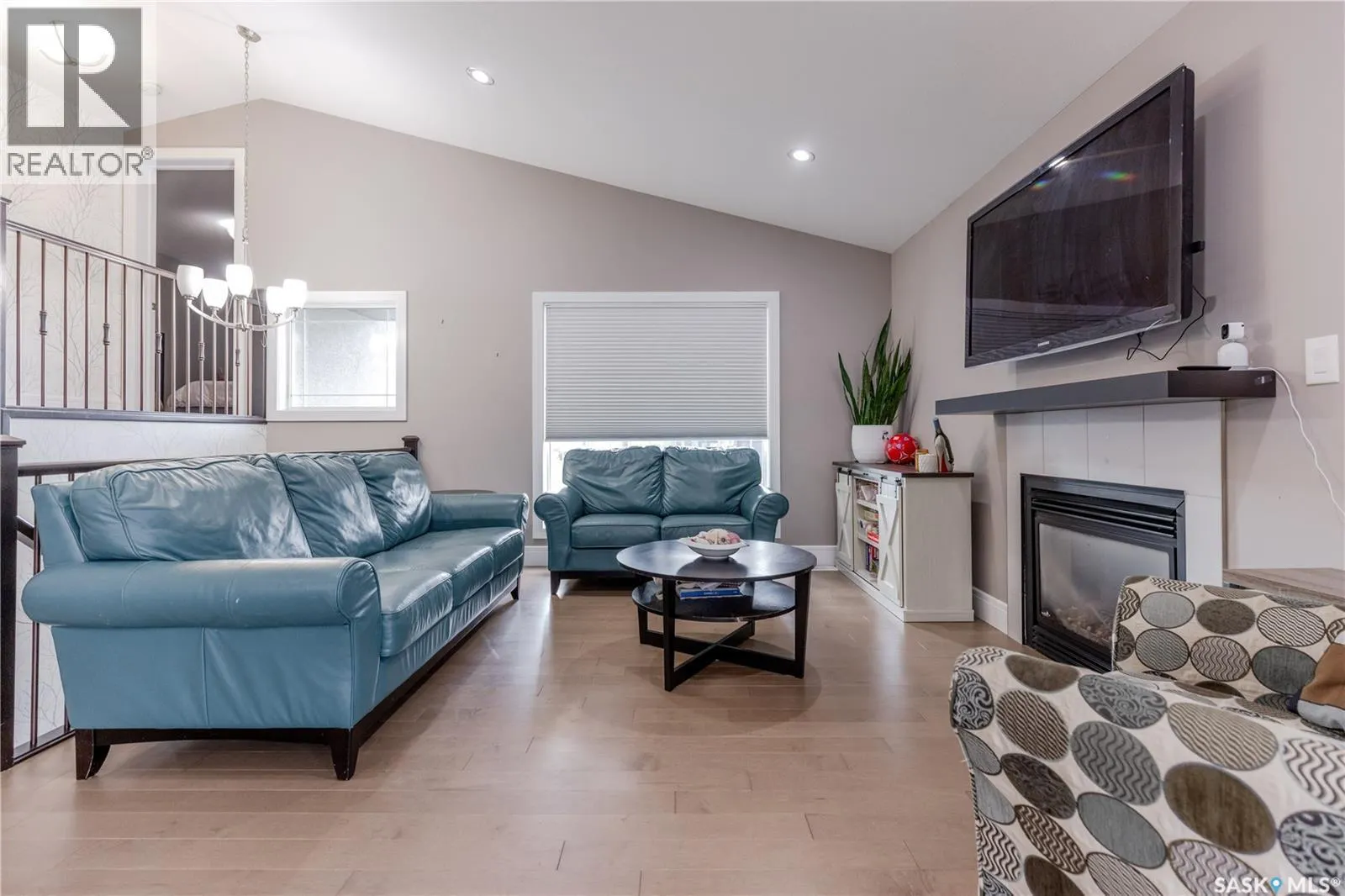 211 Sauer CRESCENT