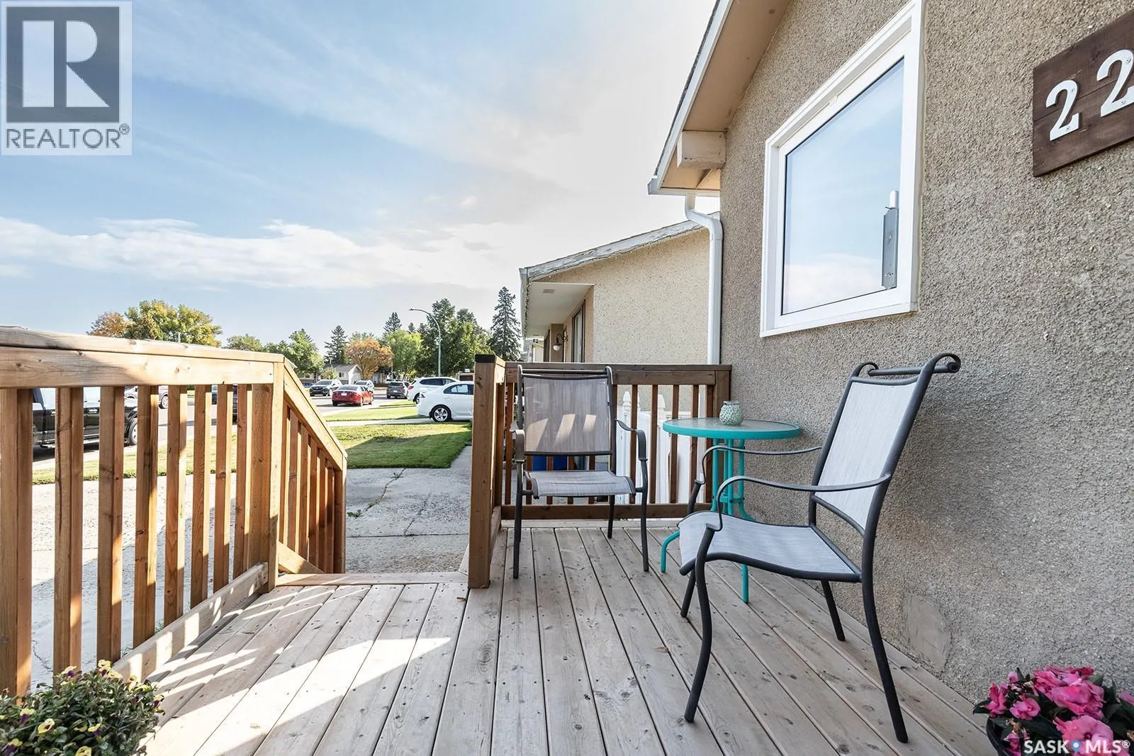 225 Cartier CRESCENT