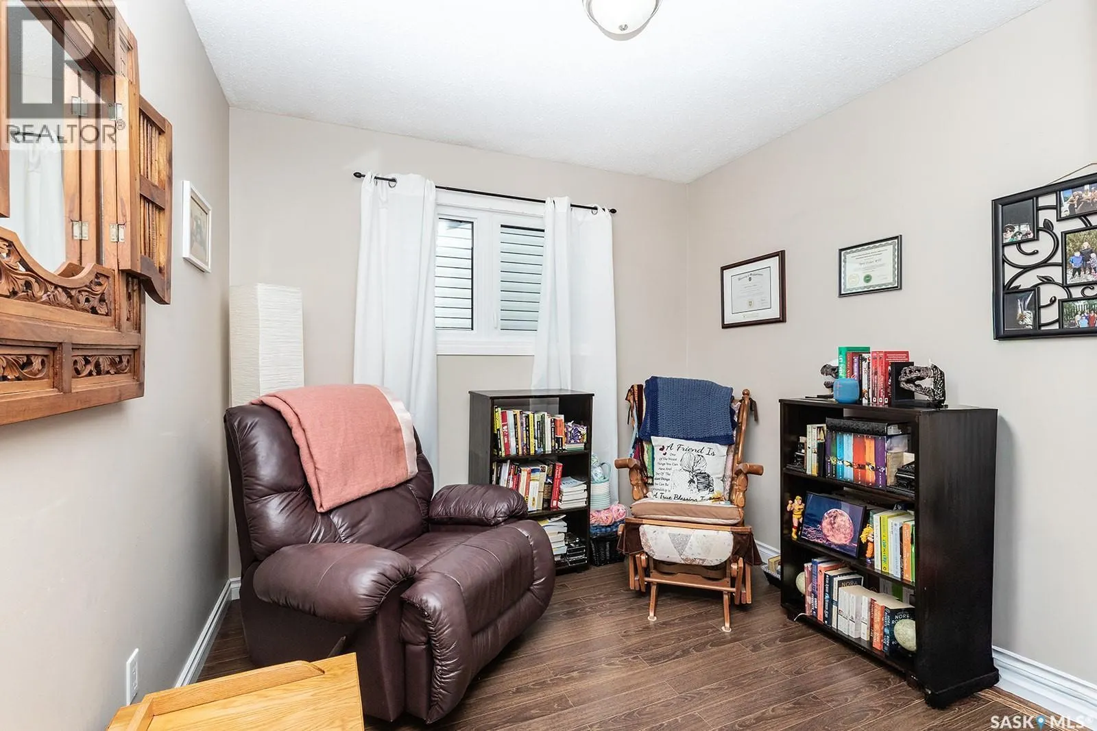 225 Cartier CRESCENT