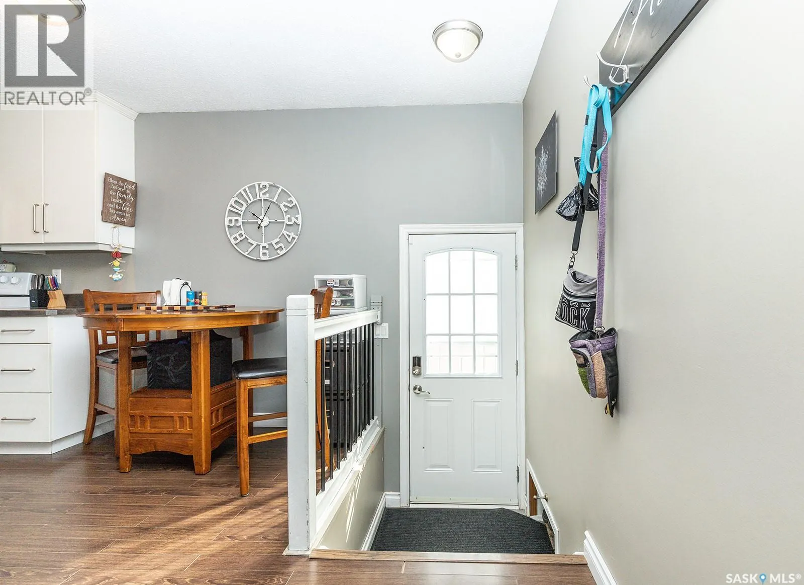 225 Cartier CRESCENT