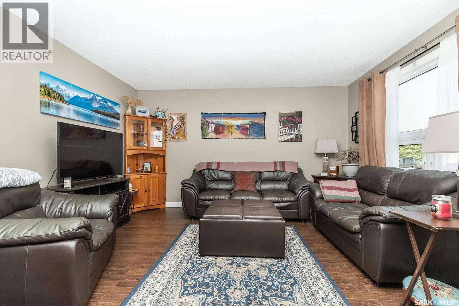 225 Cartier CRESCENT