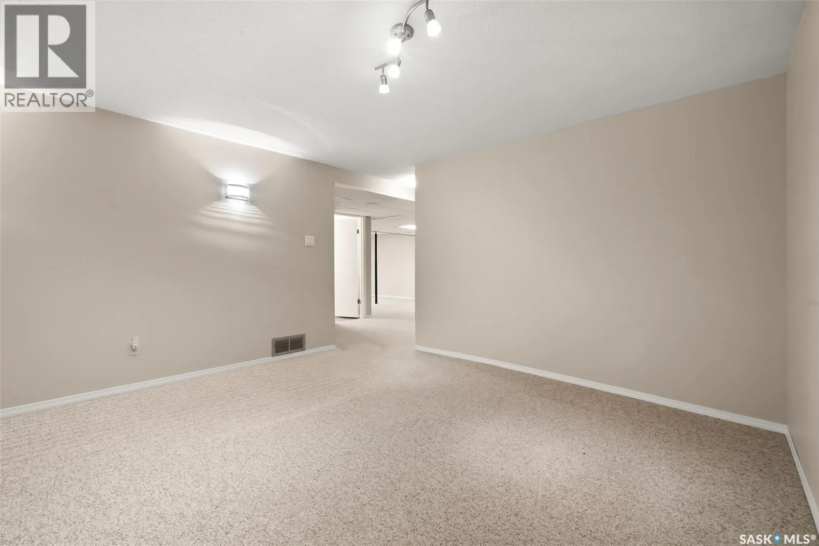 179 Mcinnis CRESCENT