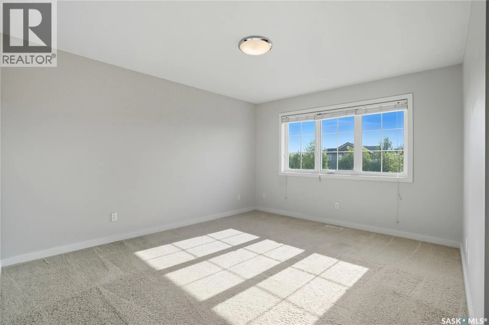 507 455 Rempel LANE