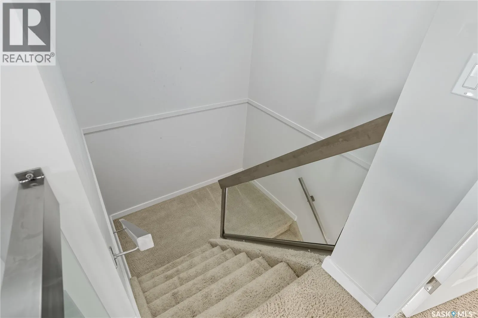 507 455 Rempel LANE