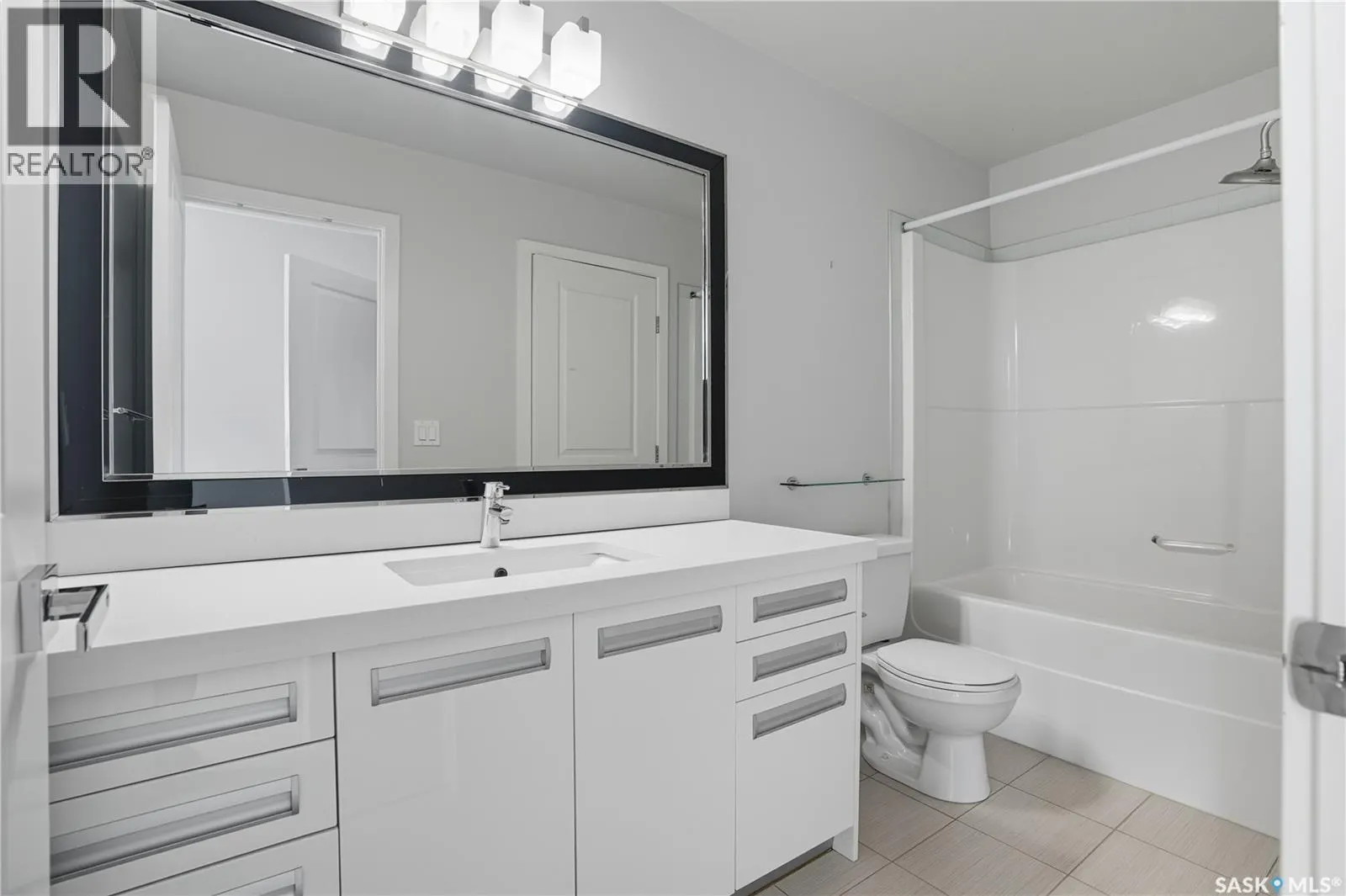 507 455 Rempel LANE