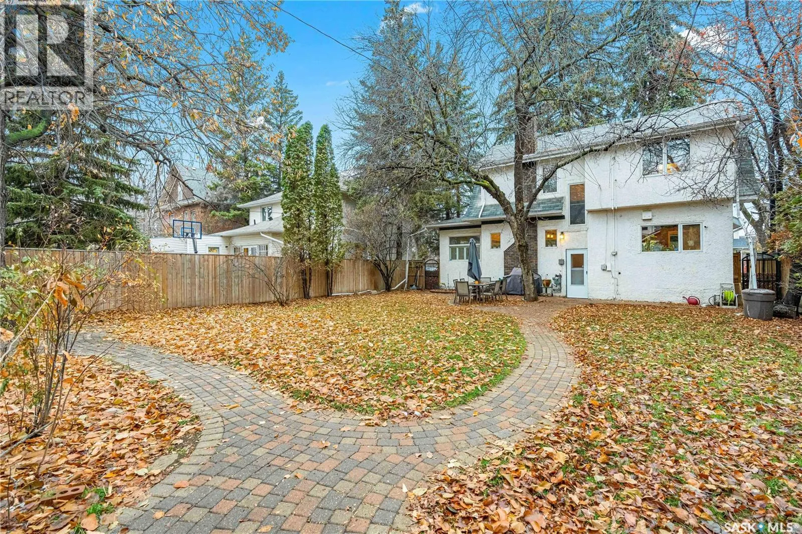 710 University DRIVE