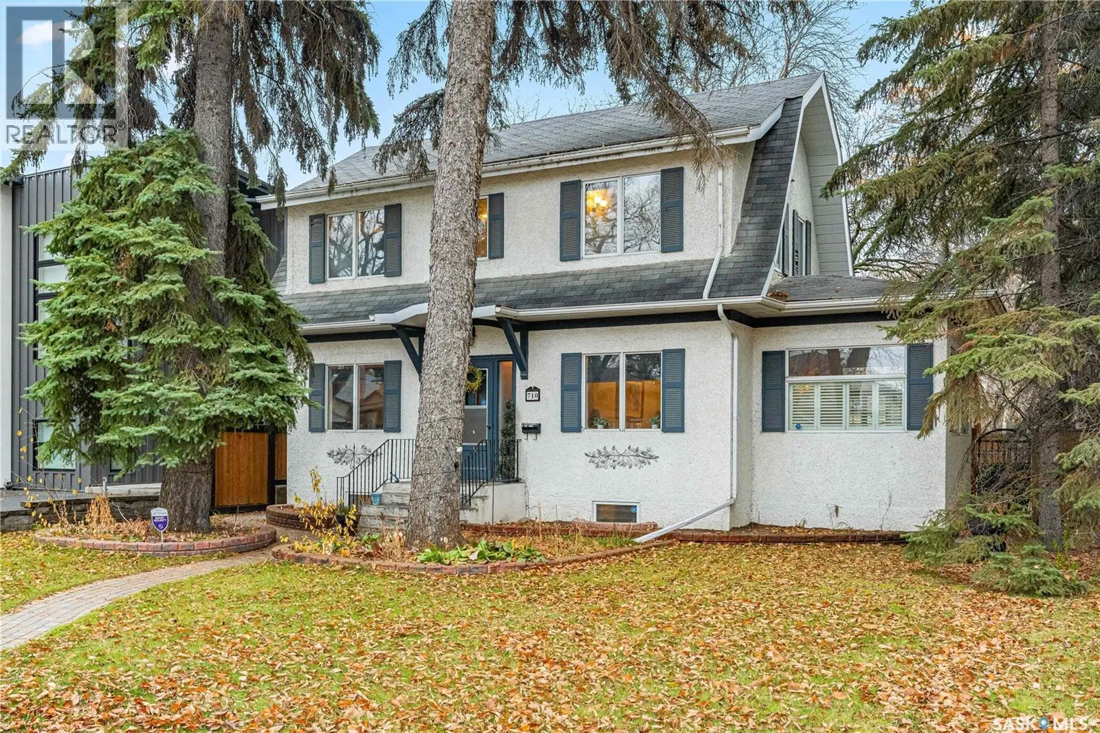 710 University DRIVE