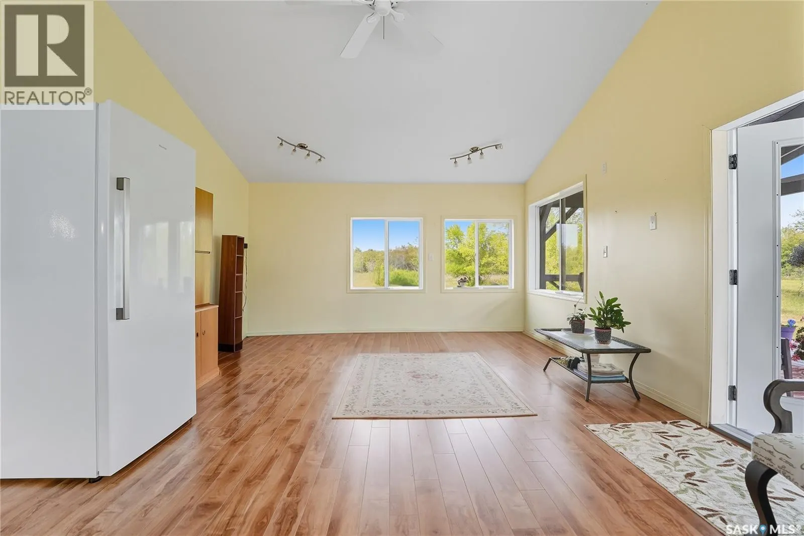 Grandora Acreage