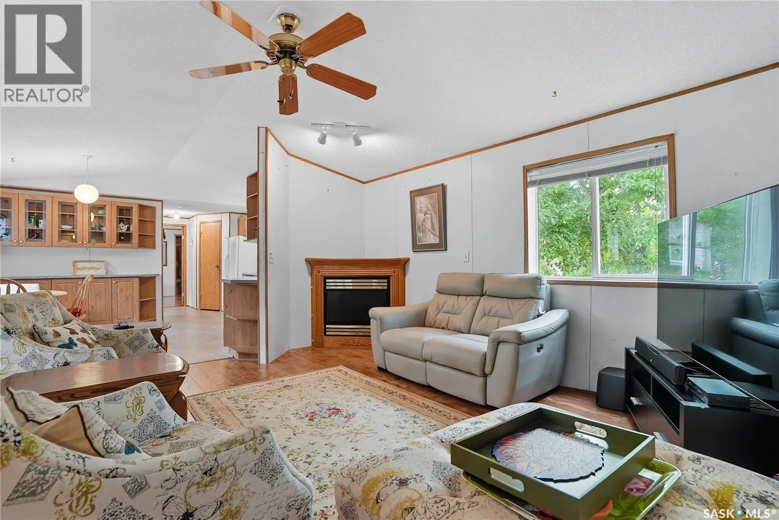 Grandora Acreage