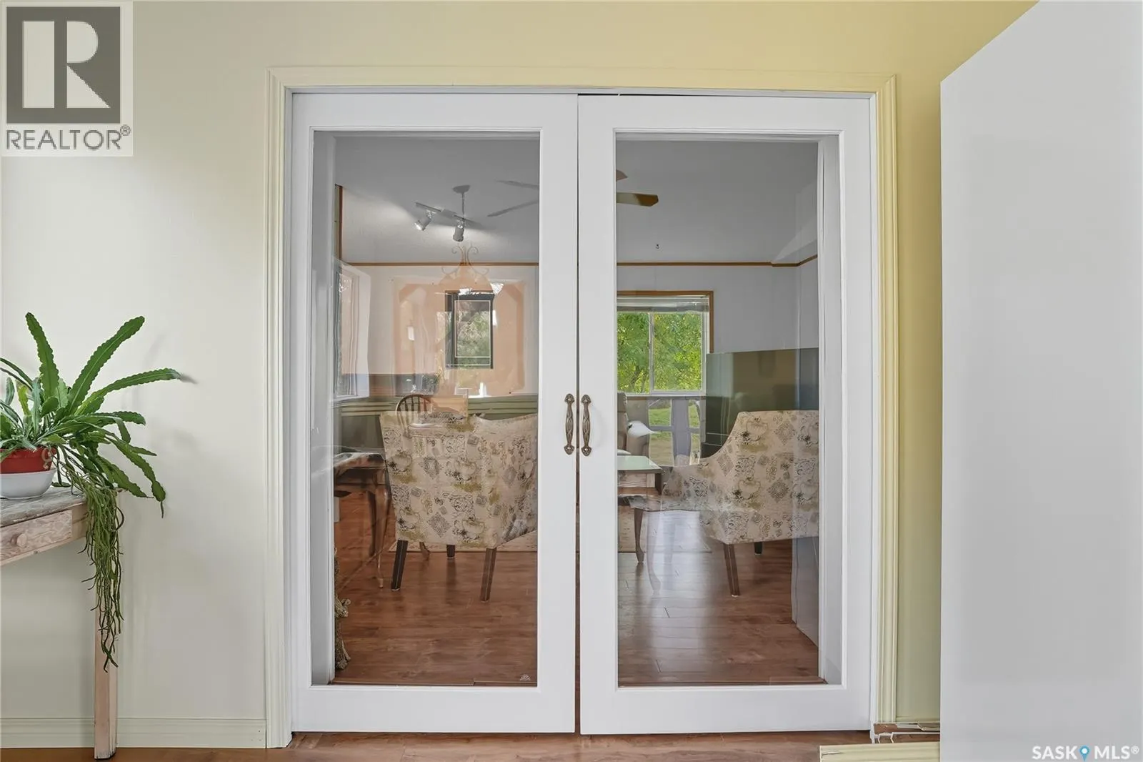 Grandora Acreage