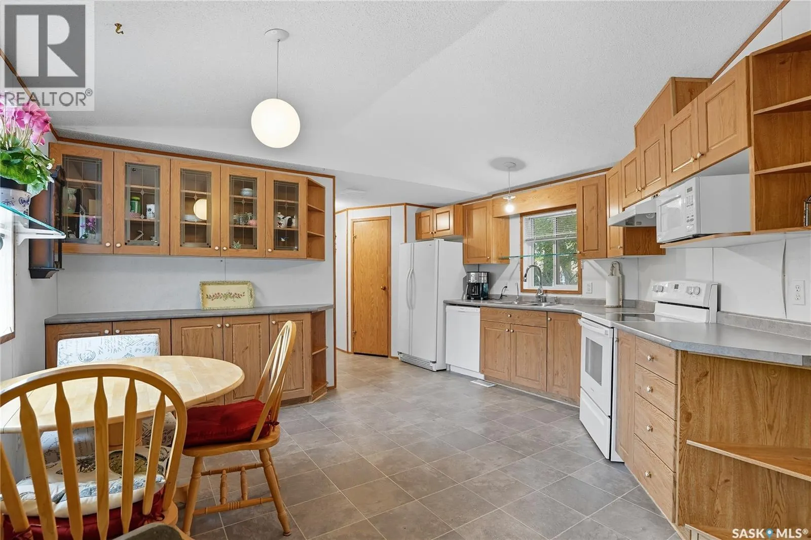Grandora Acreage