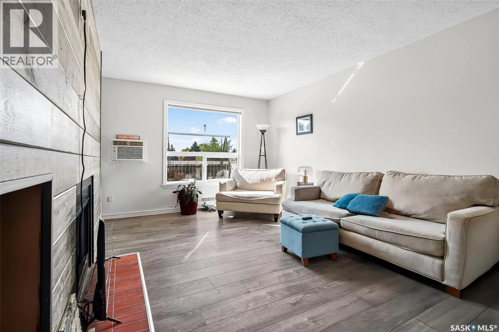 406 67 Wood Lily DRIVE