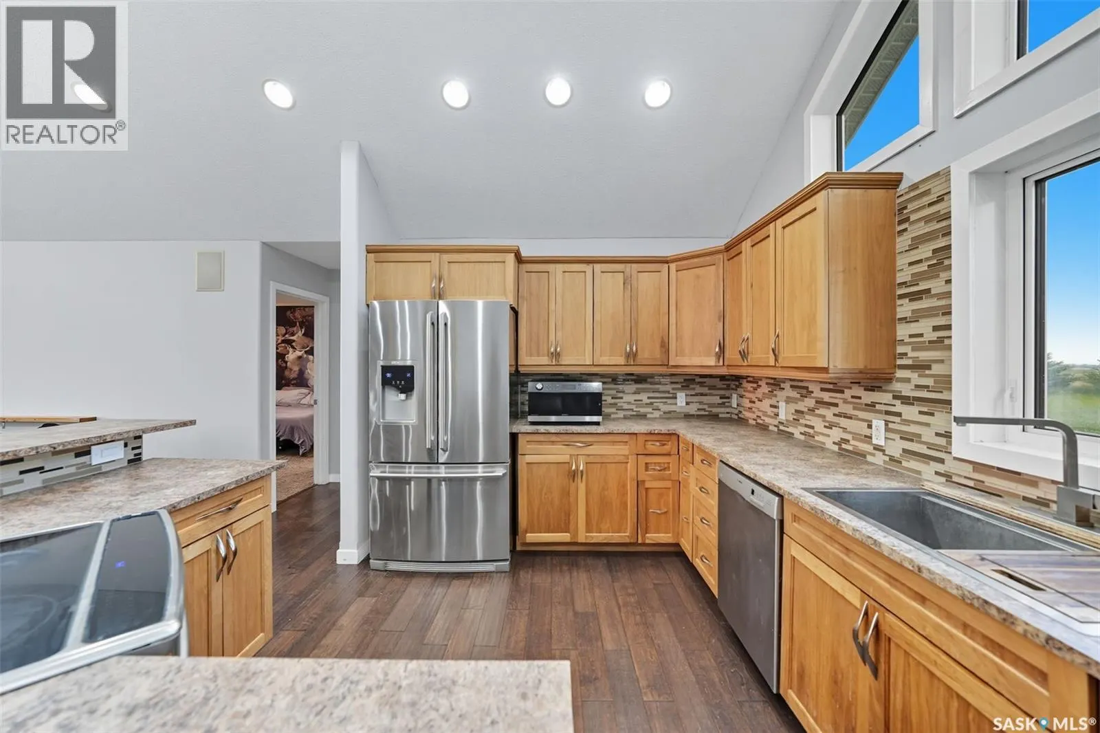 Chenier Acreage