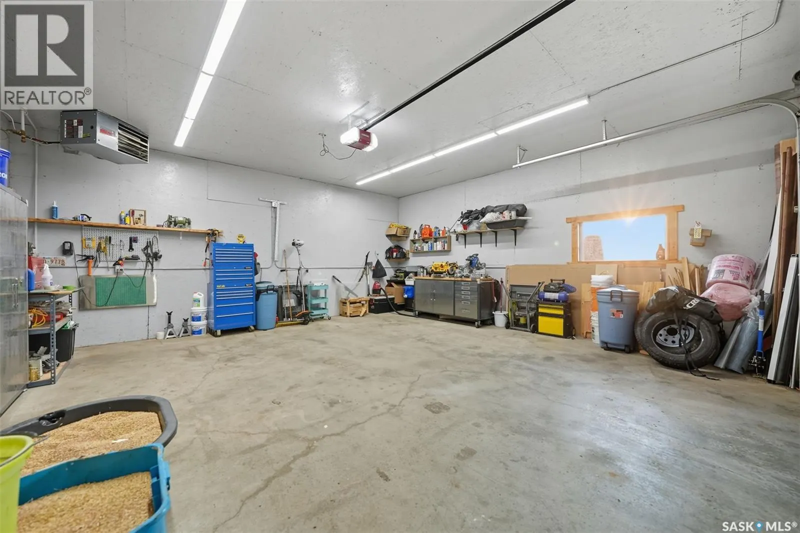 Chenier Acreage