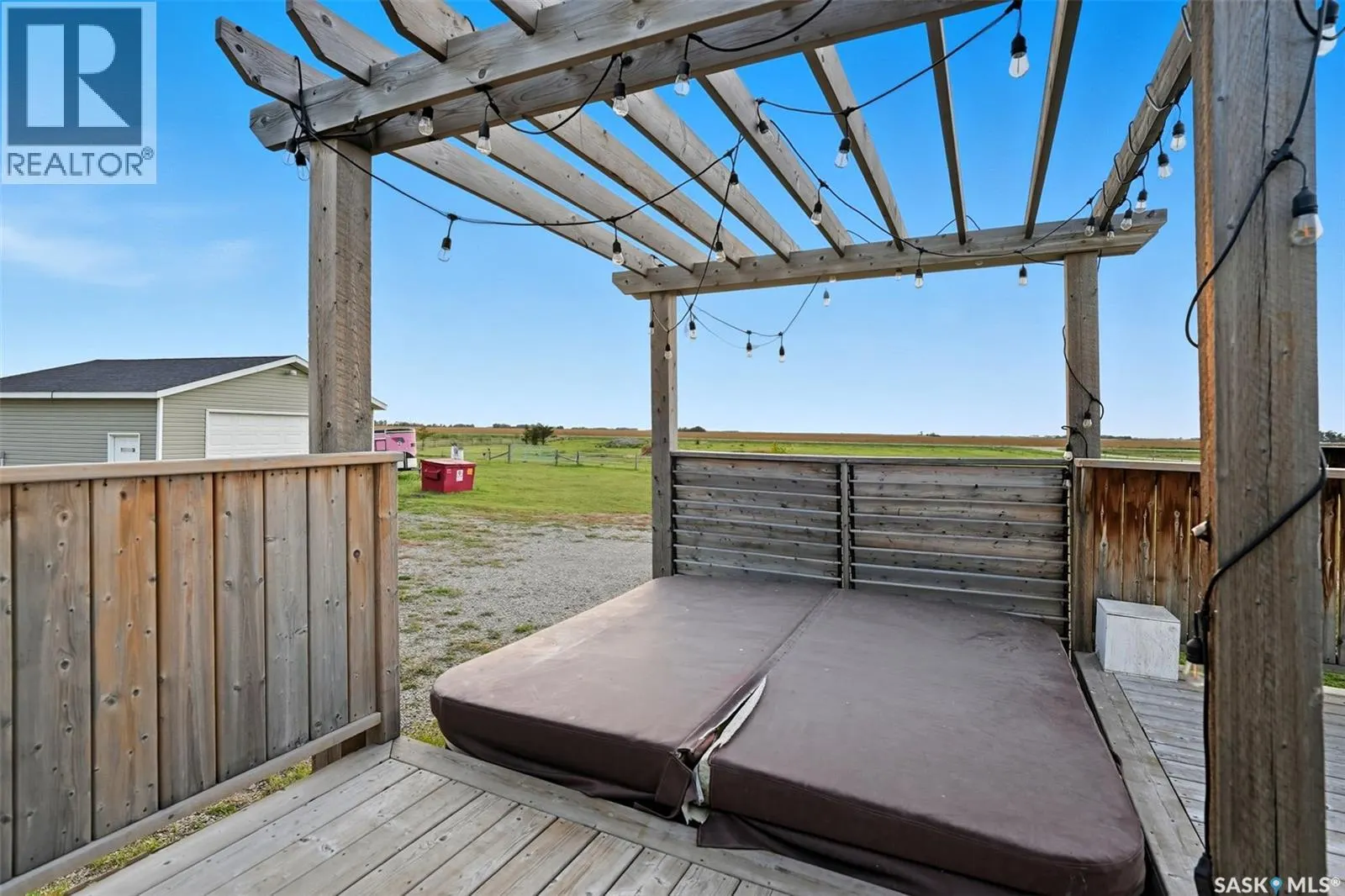 Chenier Acreage