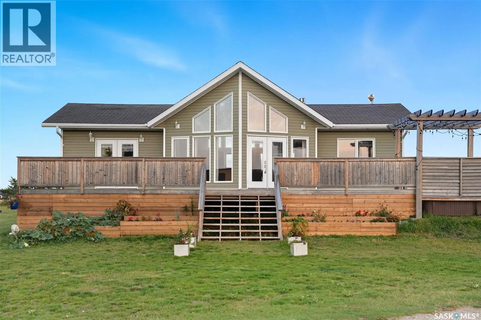 Chenier Acreage