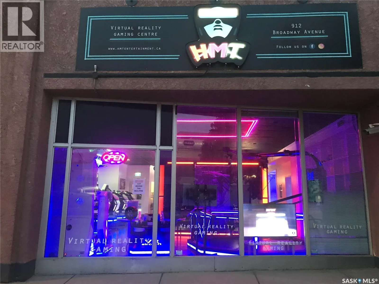 912 Broadway AVENUE