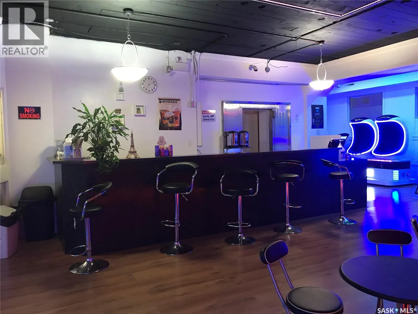 912 Broadway AVENUE
