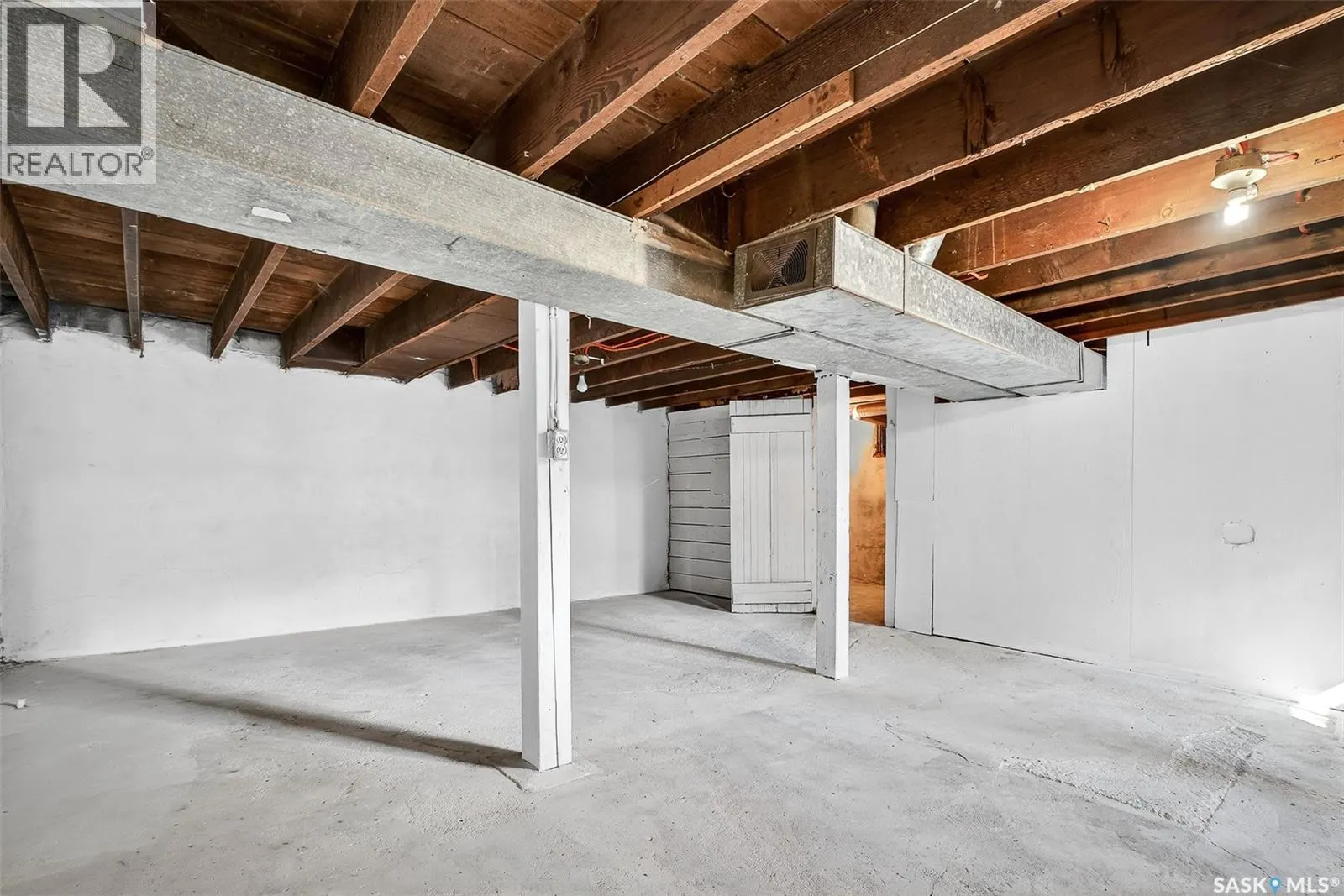 827 Elgin AVENUE