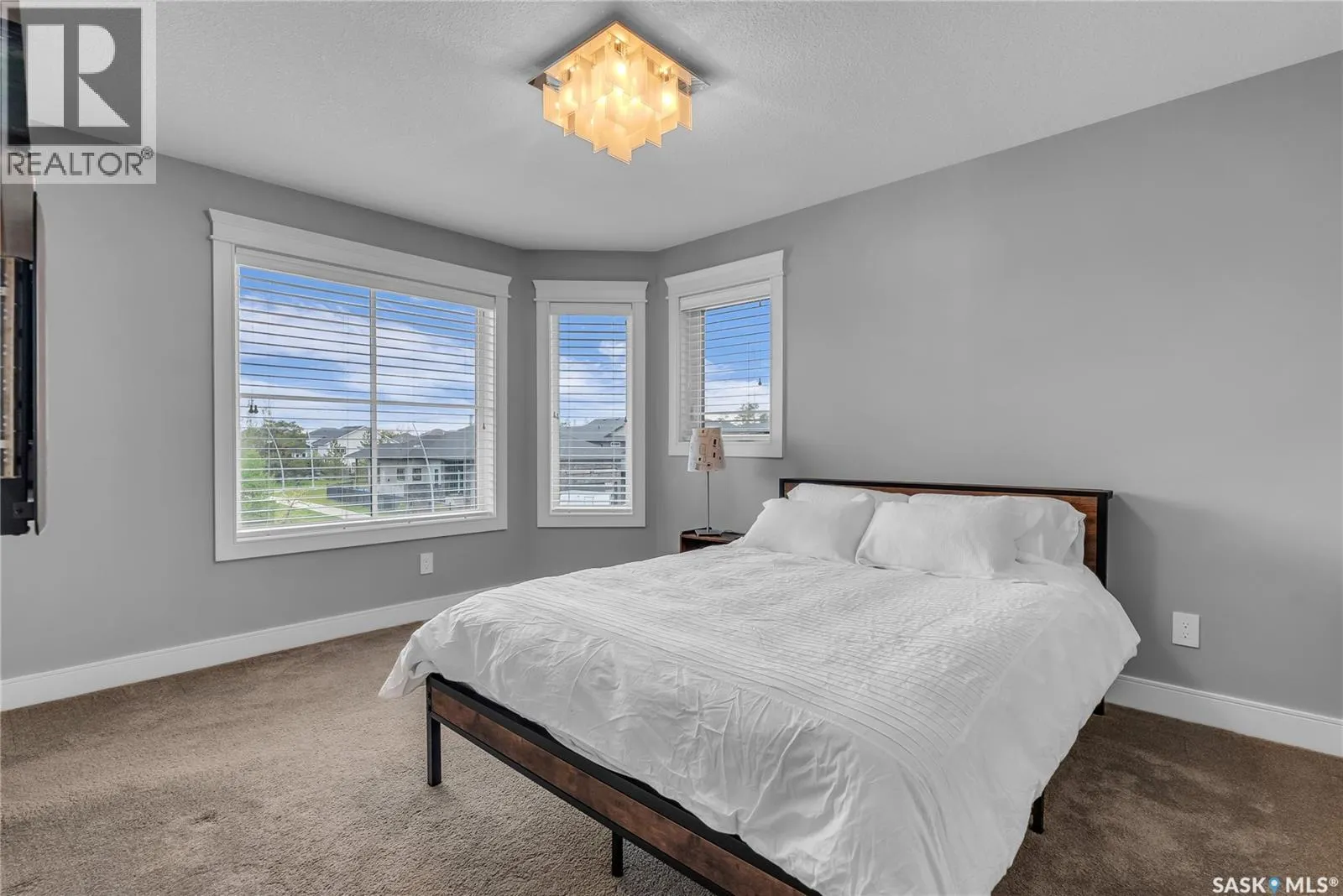 559 Atton LANE